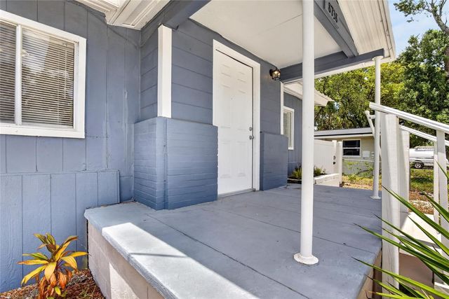 8738 N TANGERINE PLACE, Tampa, FL 33617