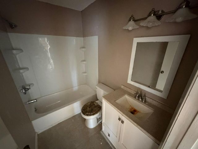 6327 Cattails Lane, Houston, TX 77035