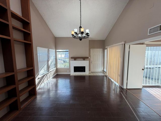 6327 Cattails Lane, Houston, TX 77035