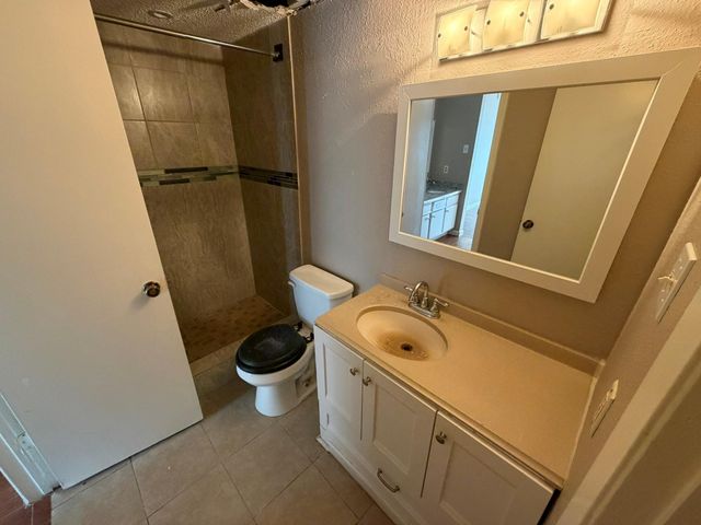 6327 Cattails Lane, Houston, TX 77035