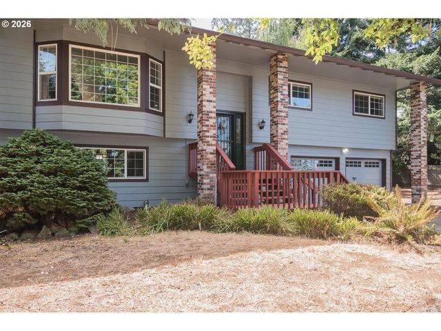 15652 HENRICI Rd, Oregon City, OR 97045