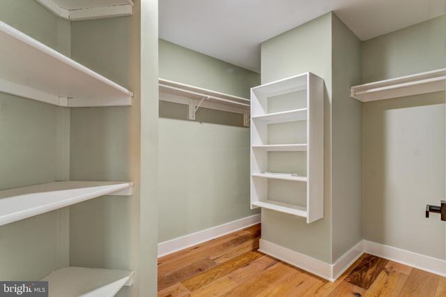 2614 TARLETON CORNER DR, Herndon, VA 20171
