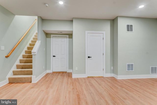 2614 TARLETON CORNER DR, Herndon, VA 20171