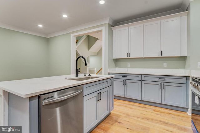 2614 TARLETON CORNER DR, Herndon, VA 20171