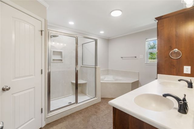 150 Country Place, Hilltop Lakes, TX 77871