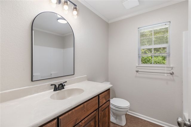150 Country Place, Hilltop Lakes, TX 77871