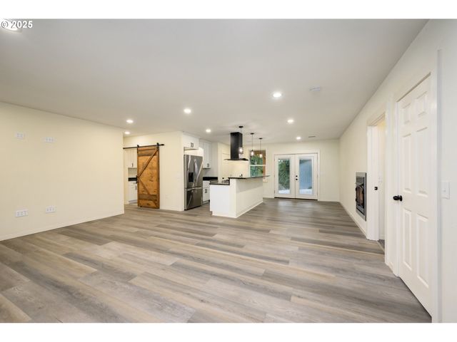 283 UPPER TERRACE Ln, Glide, OR 97443