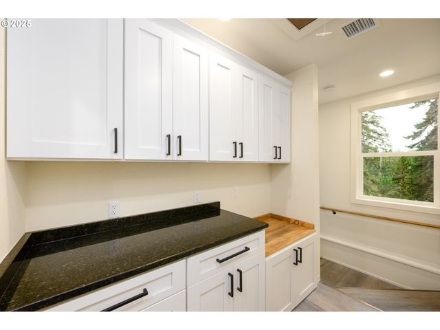 283 UPPER TERRACE Ln, Glide, OR 97443