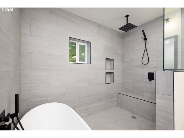 283 UPPER TERRACE Ln, Glide, OR 97443