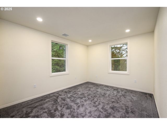 283 UPPER TERRACE Ln, Glide, OR 97443