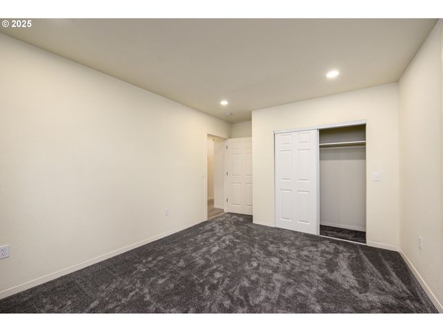 283 UPPER TERRACE Ln, Glide, OR 97443