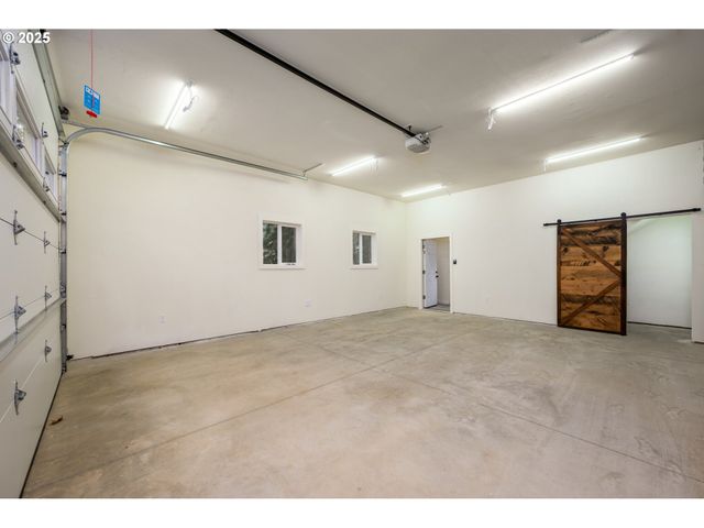 283 UPPER TERRACE Ln, Glide, OR 97443