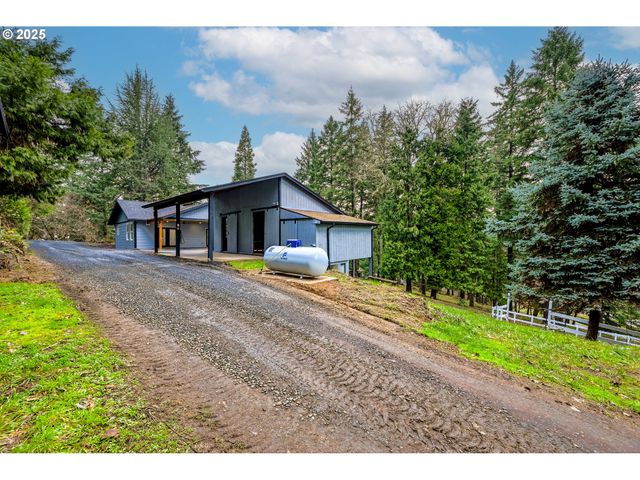 283 UPPER TERRACE Ln, Glide, OR 97443