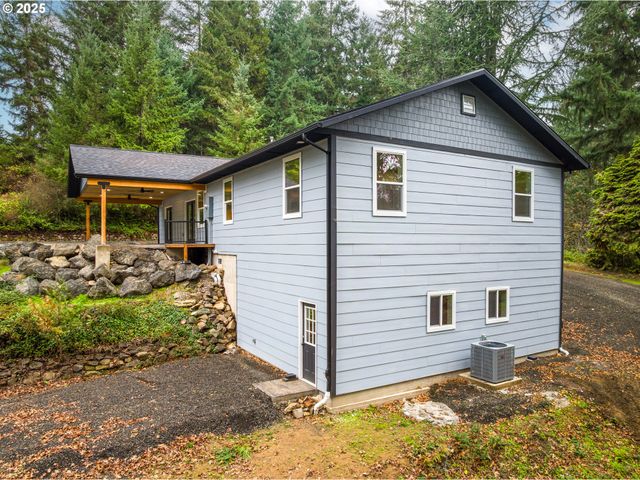 283 UPPER TERRACE Ln, Glide, OR 97443