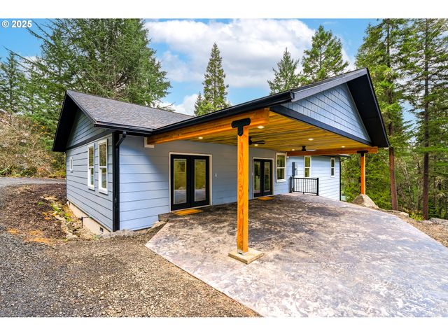 283 UPPER TERRACE Ln, Glide, OR 97443