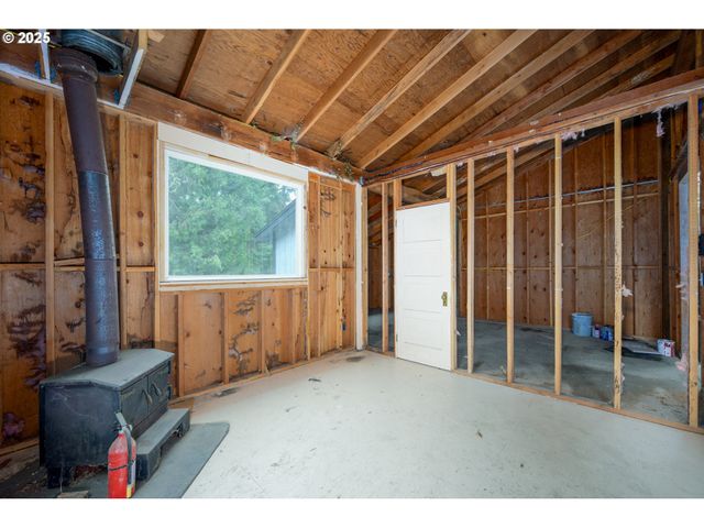 283 UPPER TERRACE Ln, Glide, OR 97443