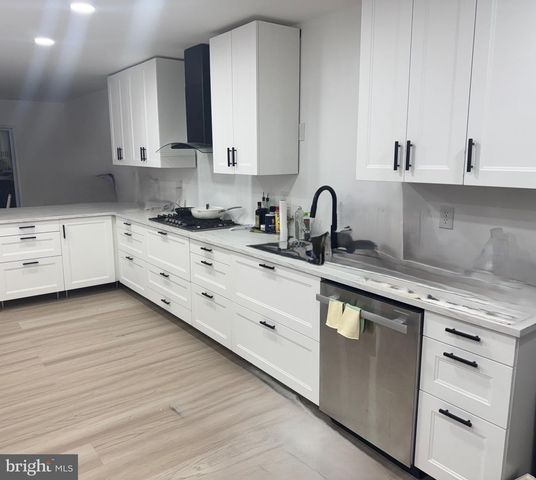 18 FOREST LN, Tabernacle, NJ 08088