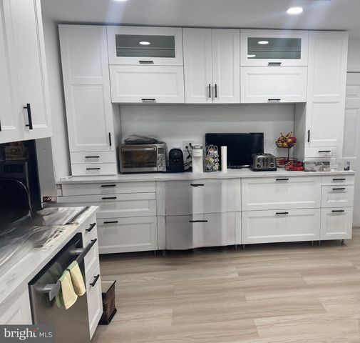 18 FOREST LN, Tabernacle, NJ 08088