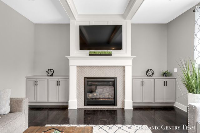 16575 Spring Tree Drive, Spring Lake Twp, MI 49456