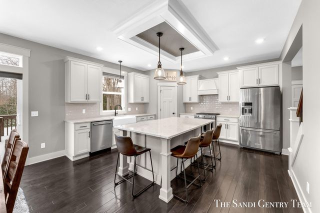 16575 Spring Tree Drive, Spring Lake Twp, MI 49456