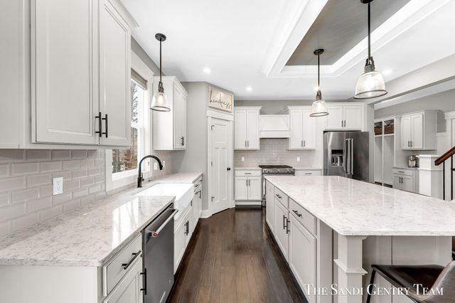 16575 Spring Tree Drive, Spring Lake Twp, MI 49456