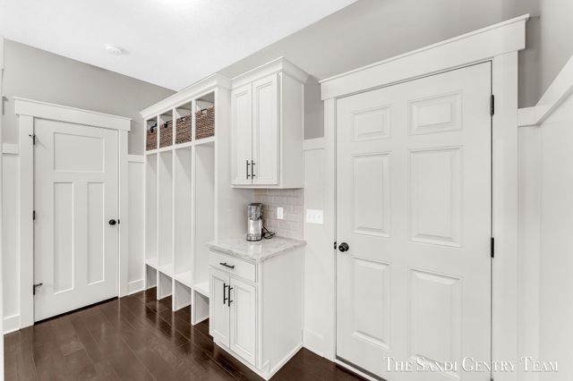 16575 Spring Tree Drive, Spring Lake Twp, MI 49456