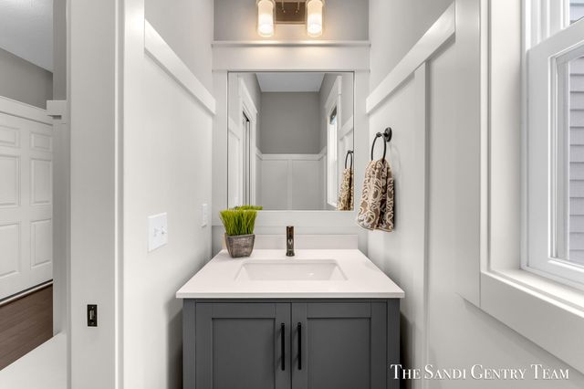 16575 Spring Tree Drive, Spring Lake Twp, MI 49456