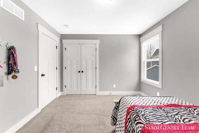 16575 Spring Tree Drive, Spring Lake Twp, MI 49456