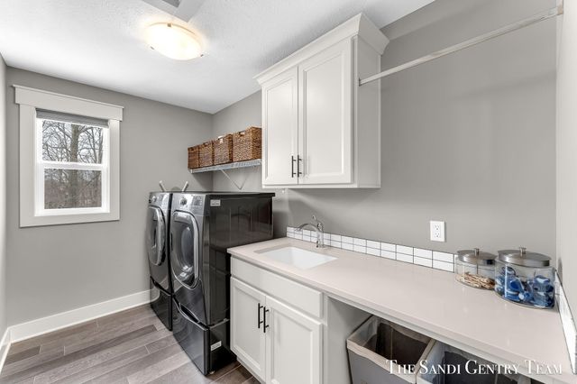 16575 Spring Tree Drive, Spring Lake Twp, MI 49456