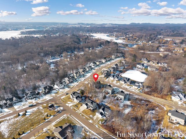 16575 Spring Tree Drive, Spring Lake Twp, MI 49456