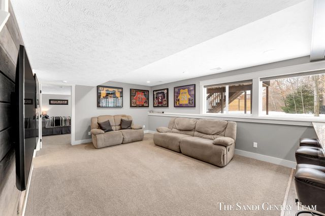 16575 Spring Tree Drive, Spring Lake Twp, MI 49456