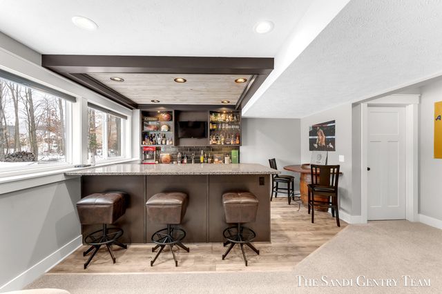 16575 Spring Tree Drive, Spring Lake Twp, MI 49456