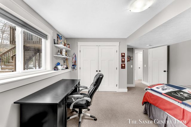 16575 Spring Tree Drive, Spring Lake Twp, MI 49456