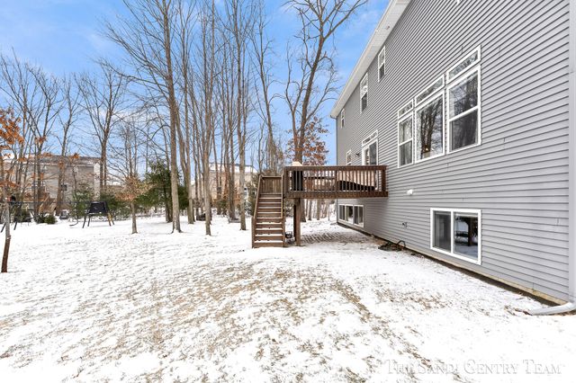 16575 Spring Tree Drive, Spring Lake Twp, MI 49456