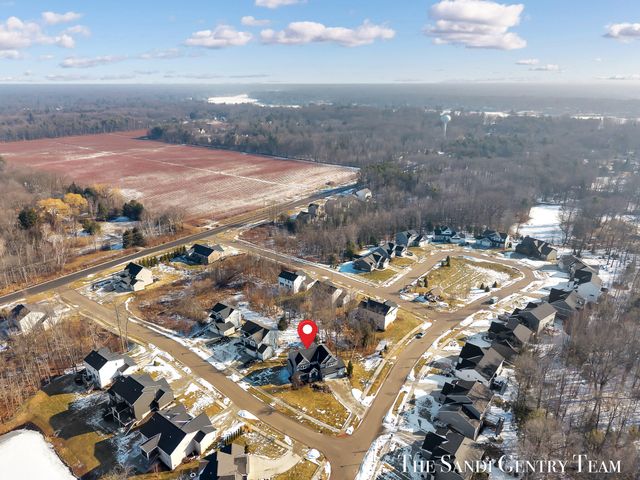 16575 Spring Tree Drive, Spring Lake Twp, MI 49456