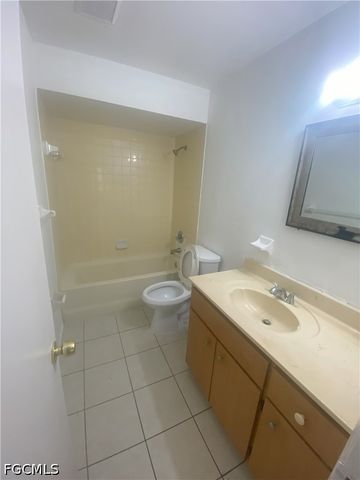 2920 Jackson ST, Fort Myers, FL 33901