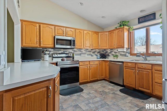 2806 Haggard Drive, Springfield, IL 62711