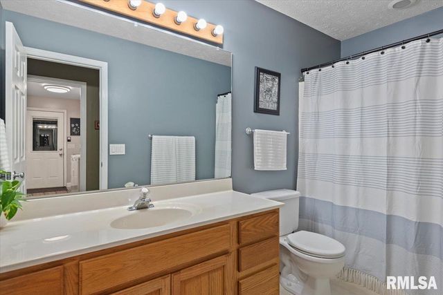 2806 Haggard Drive, Springfield, IL 62711