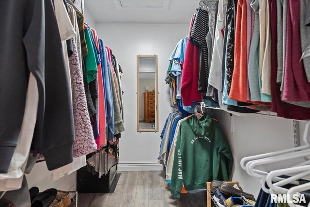 2806 Haggard Drive, Springfield, IL 62711