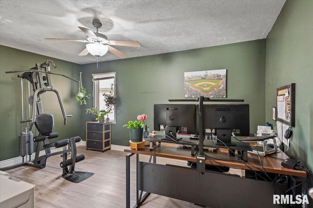 2806 Haggard Drive, Springfield, IL 62711