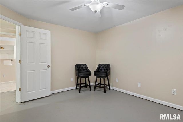 2806 Haggard Drive, Springfield, IL 62711