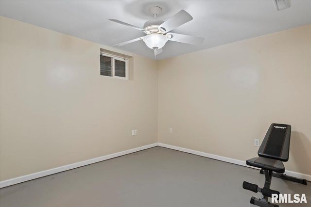 2806 Haggard Drive, Springfield, IL 62711