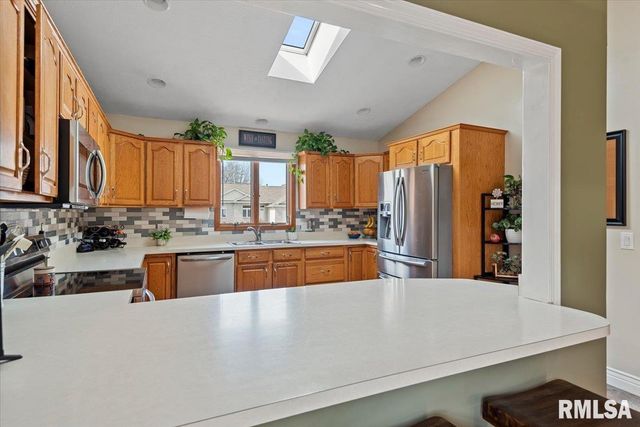 2806 Haggard Drive, Springfield, IL 62711