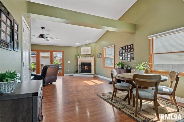 2806 Haggard Drive, Springfield, IL 62711