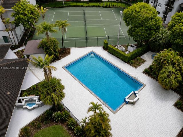 7090 NW 179th Street 108, Hialeah, FL 33015