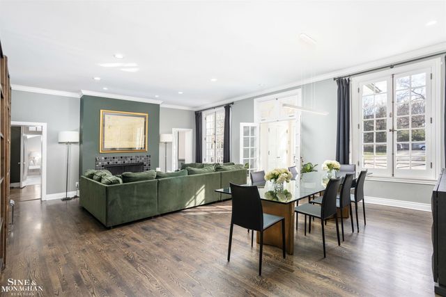 29 Fisher Road, Grosse Pointe, MI 48230