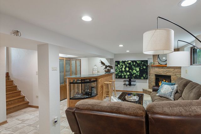 9101 27th Street, Brookfield, IL 60513