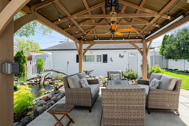 9101 27th Street, Brookfield, IL 60513