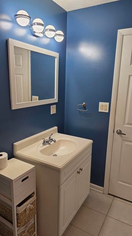 38 Ray Road, Huntington, WV 25704