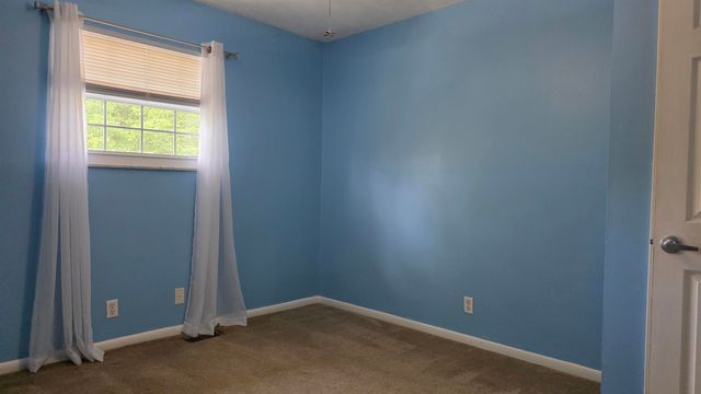 38 Ray Road, Huntington, WV 25704